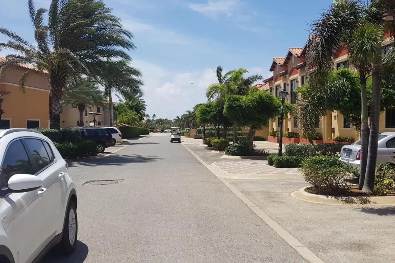 Nice House With Private Pool In Gold Coast Palm Beach Prázdninový dům