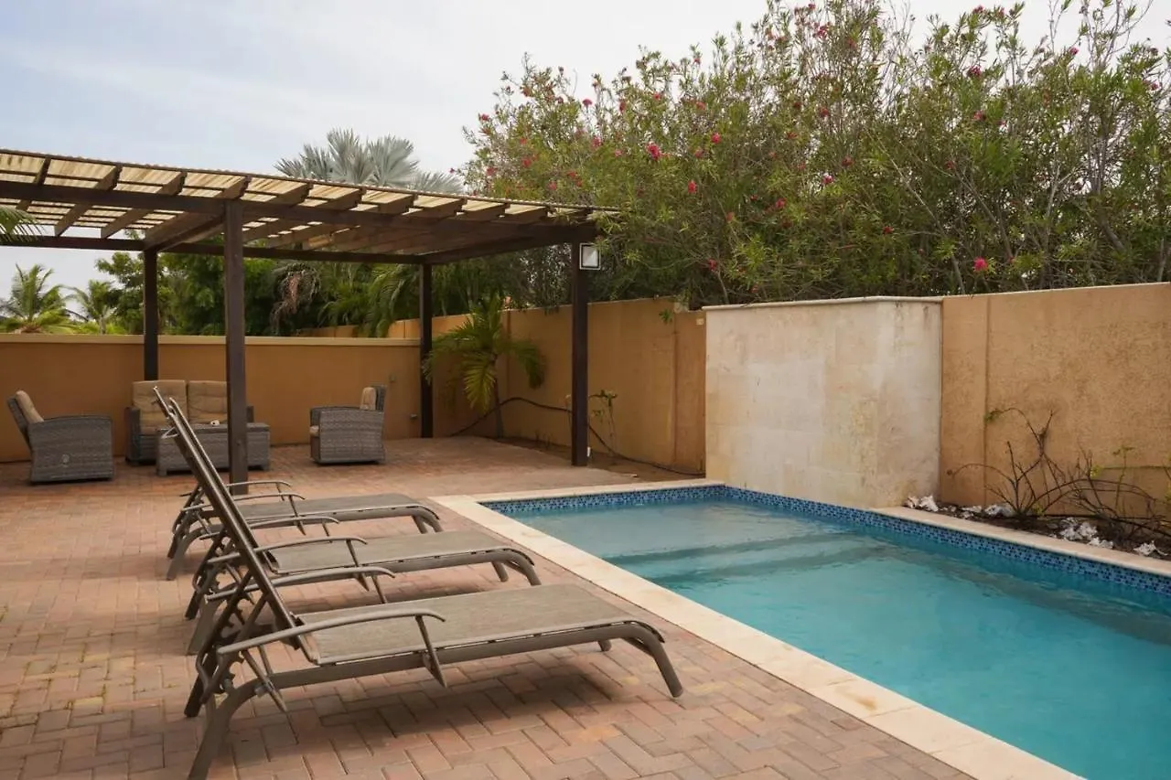 Сasa de vacaciones Nice House With Private Pool In Gold Coast Palm Beach